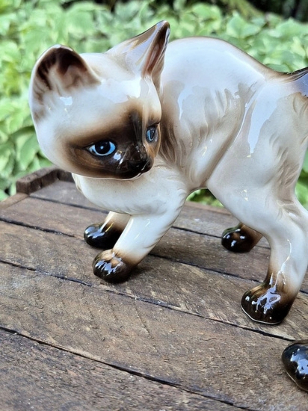 Vintage 1970s Siamese Cat Figurines Set of 2, MCM Ceramic Seal Point Kitten - Picture 7 of 14